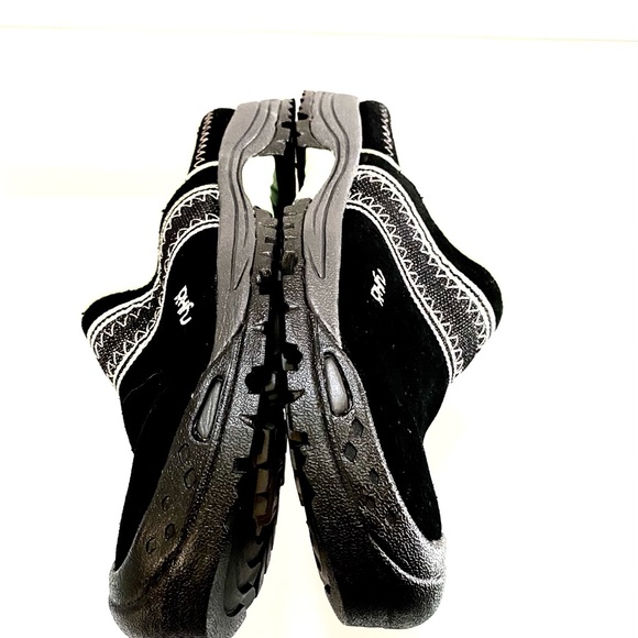 RYKA SLIP ON’S - Picture 13 of 13